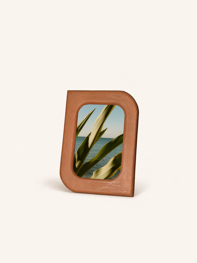 SALAMANCA - cornice portafoto - intonaco a calce - L 22 x W 2 x H 28 cm - terracotta