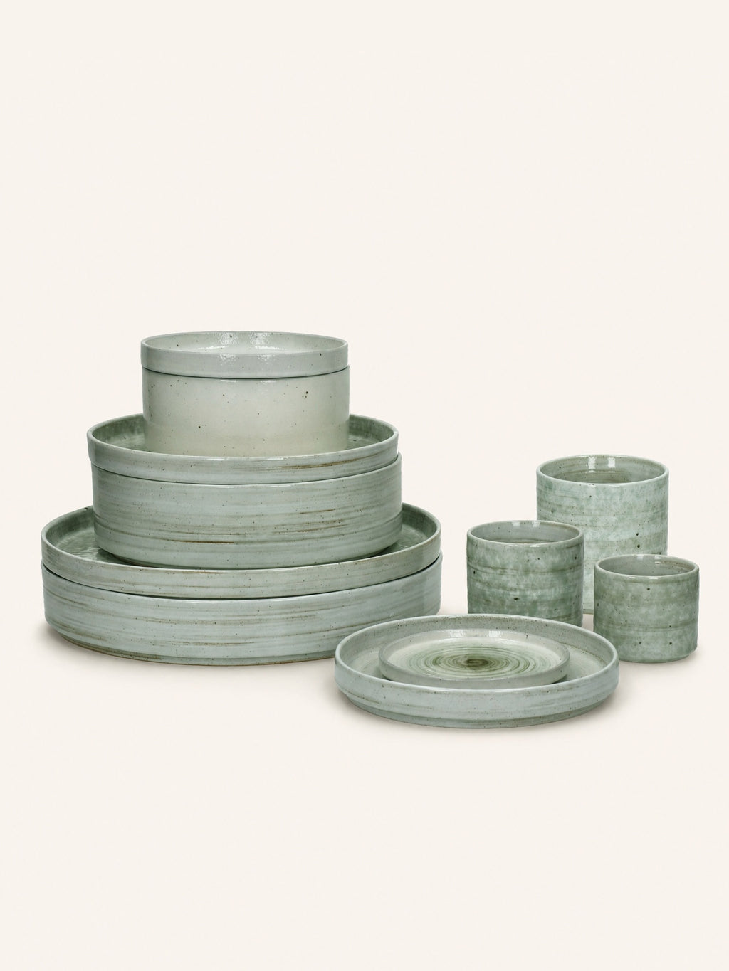 EPICES - deep plate - porcelain - DIA 27 x H 4,3 cm - dark green