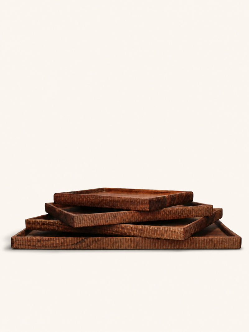 HOMMAGE - dienblad - acacia hout - L 34 x W 26 x H 2,5 cm - walnoot