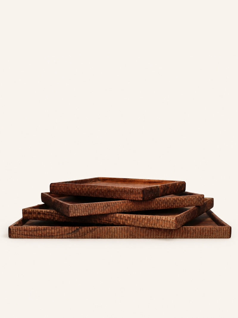 HOMMAGE - dienblad - acacia hout - L 40 x W 32 x H 2,5 cm - walnoot