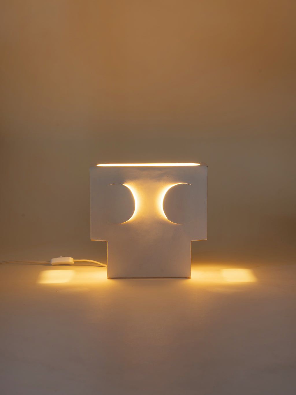ECLIPSE - table lamp - stoneware - L 28 x W 10 x H 27 cm - white