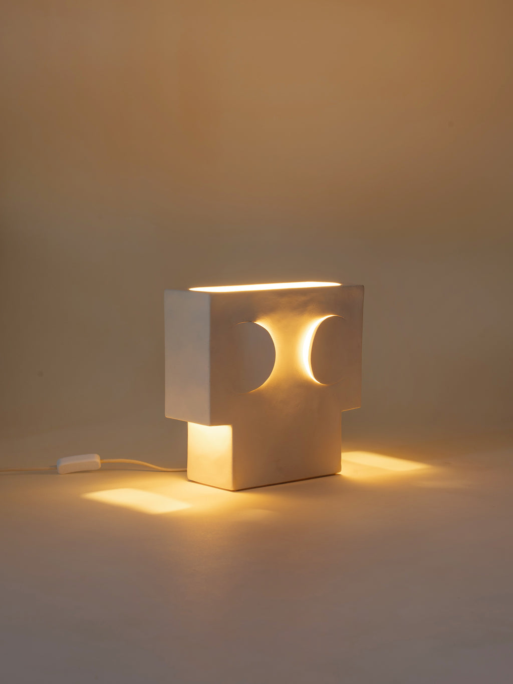 ECLIPSE - table lamp - stoneware - L 28 x W 10 x H 27 cm - white