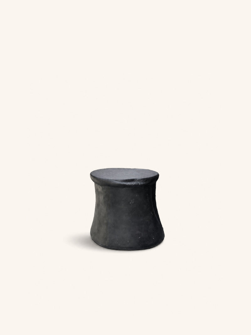 MYCELIA - stool - fiber cement - DIA 38 x H 39 cm - charcoal
