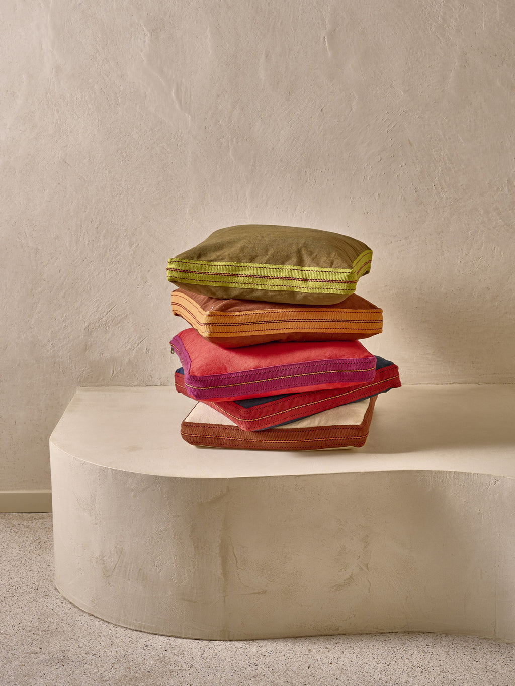 LIORA - cushion - cotton - L 45 x W 45 x H 5 cm - blue