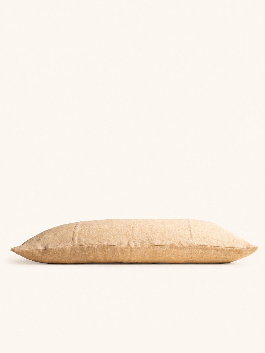 ALPHA BASICS - Kissen - Leinen - L 70 x W 50 cm - Ocker