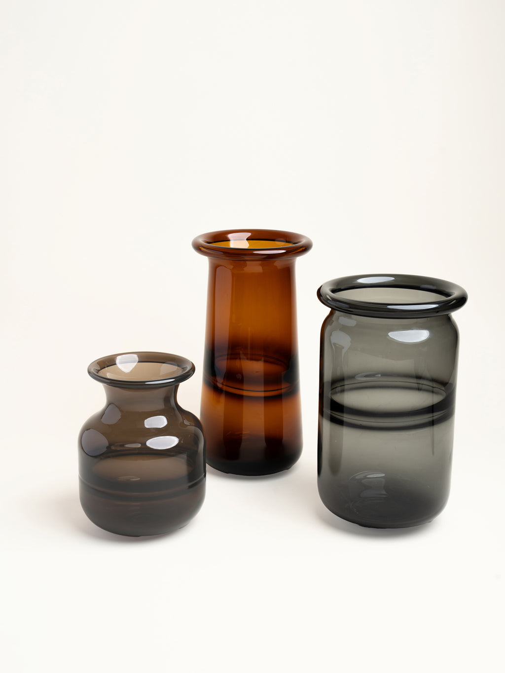 FUMIO - vaas - glas - DIA 17 x H 25 cm - donker amber