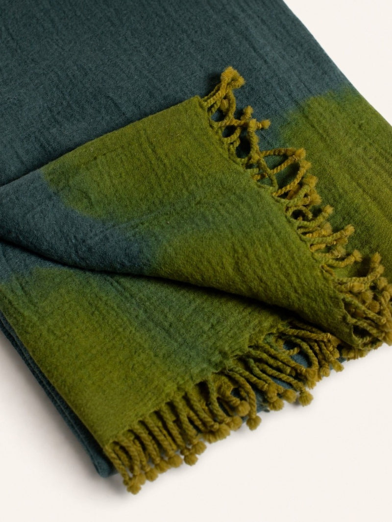 TEMPLA - throw - merino wool - L 170 x W 130 cm - green
